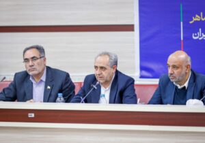 سیاست ما در قبال شهرستان ها پیگیری مسایل بر مبنای خرد جمعی است