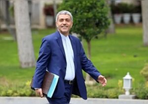 طیب‌نیا گزینه اصلی تصدی وزارت اقتصاد