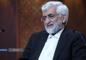 ملتی را که گوساله پرست می‌نامید، شایسته احترام فراوانند؛ چرا فکر می‌کنید رهبری غایب است؟