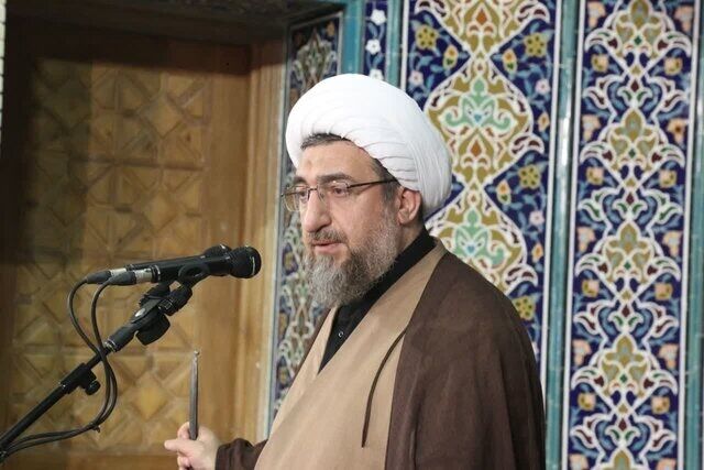 ضرورت پرهیز از خدشه دار کردن وحدت ملی