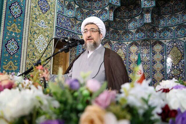 امام جمعه تبریز: خلیج فارس خانه ما است و با قوانین ما اداره می‌شود