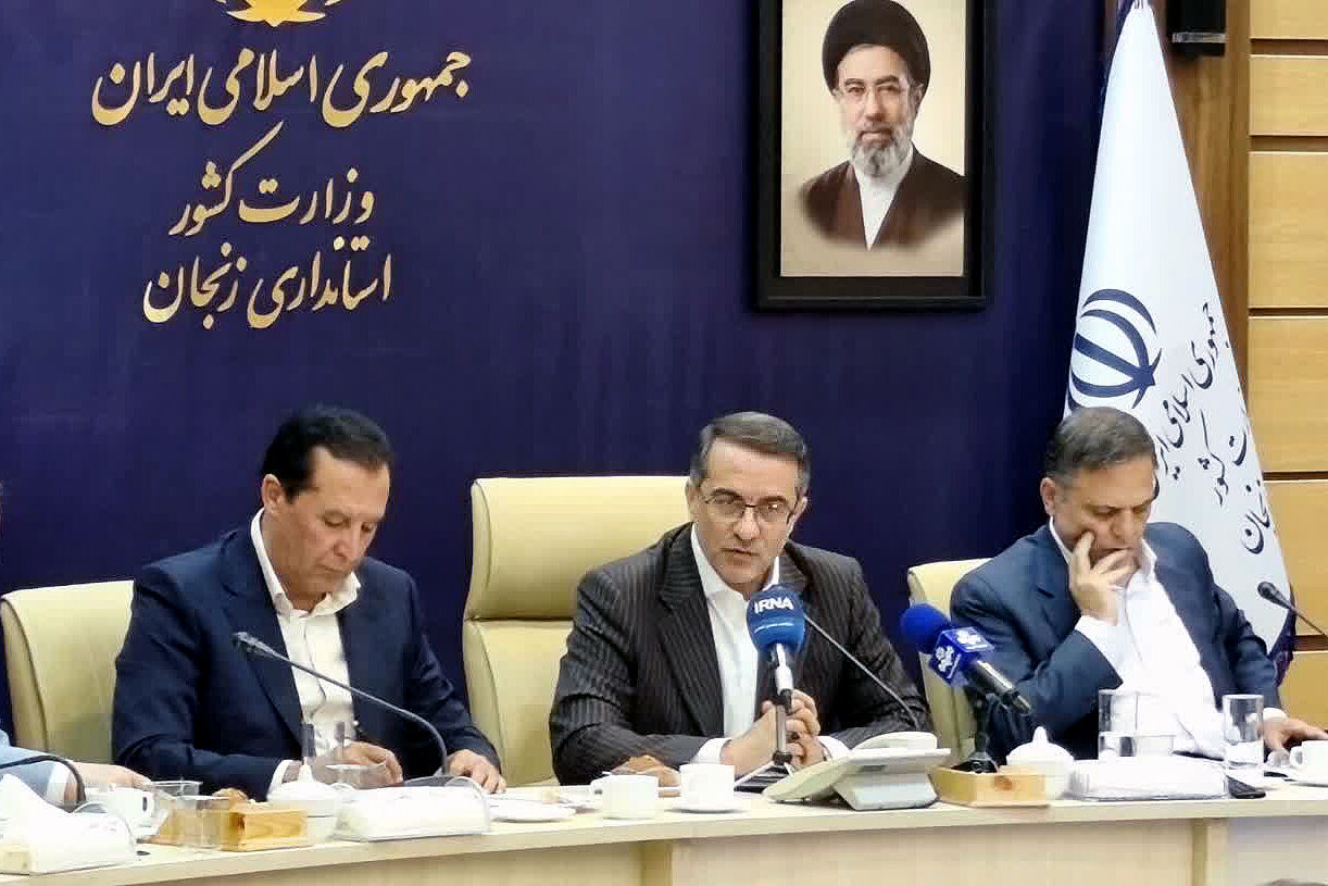 معاون رییس جمهور: تعدد روابط استخدامی، مدیریت منابع انسانی را مختل کرده است
