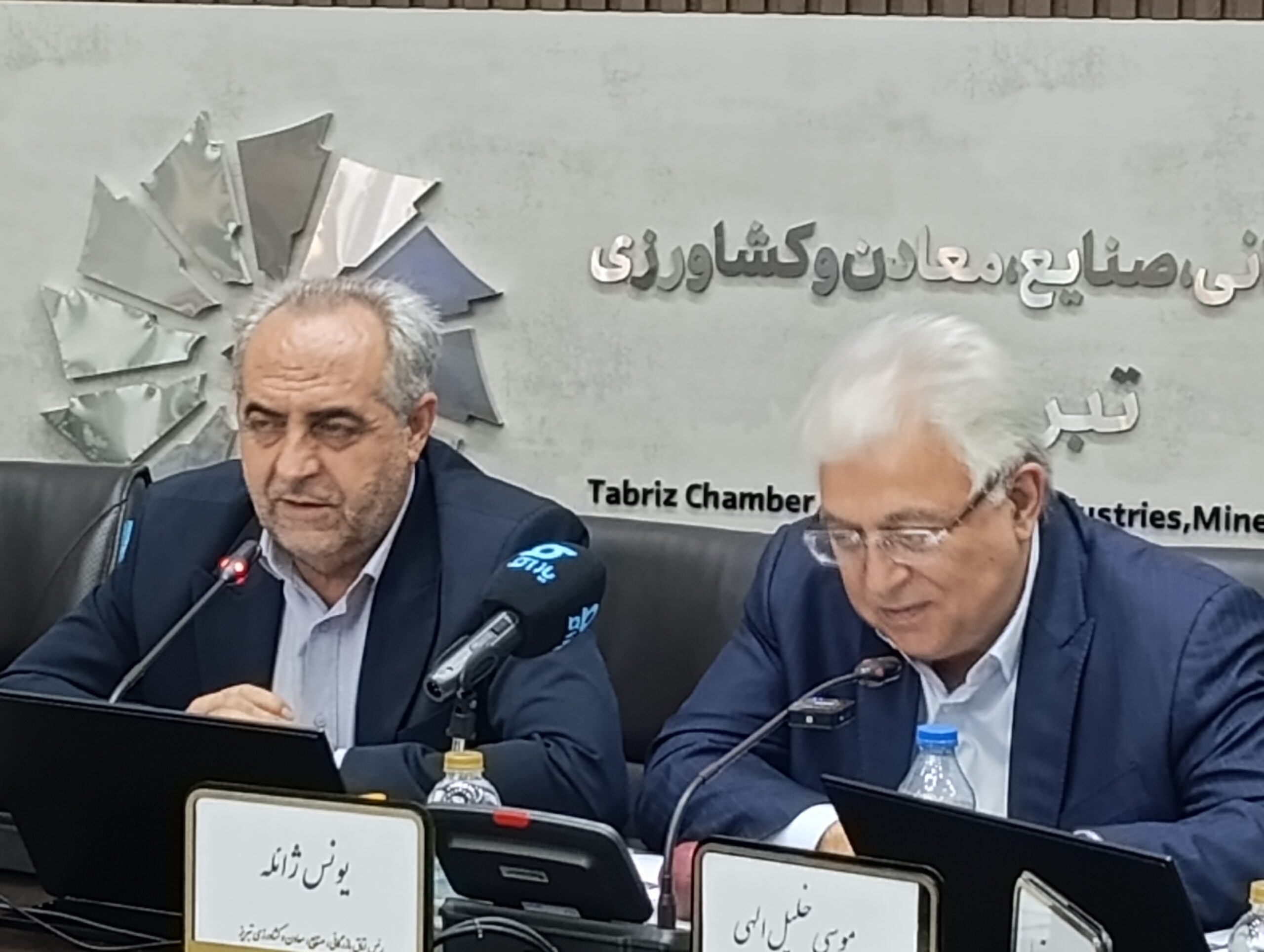 تشکیل نهاد پشتیبان پروژه‌های مالی را از ریاست جمهوری پیگیری می‌کنیم
